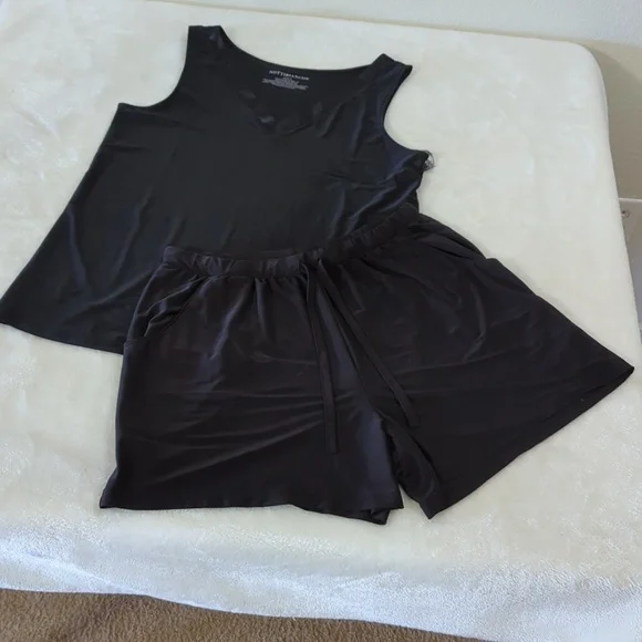 Nottibianche Intimates Sleepwear Nottibianche Satiny Pajama